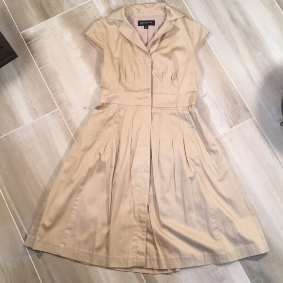 Jones New York Dresses & Skirts - Jones New York Business / Dressy Dress Jones New York Dresses & Skirts - Jones New York Business / Dressy Dress